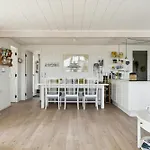 Vakantiehuis Peaceful Nostalgic With A View *