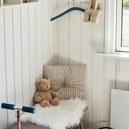 Semesterbostad Peaceful Nostalgic With A View